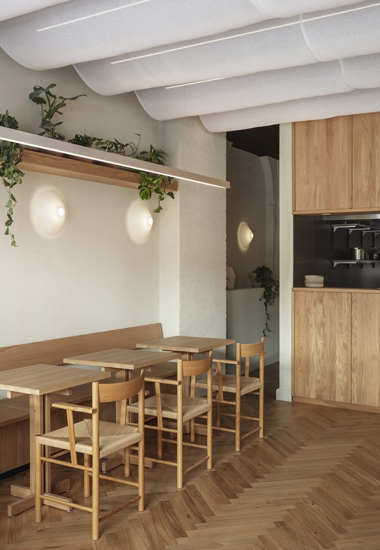 Ø12: кафе-перезагрузка от Aspekt Office