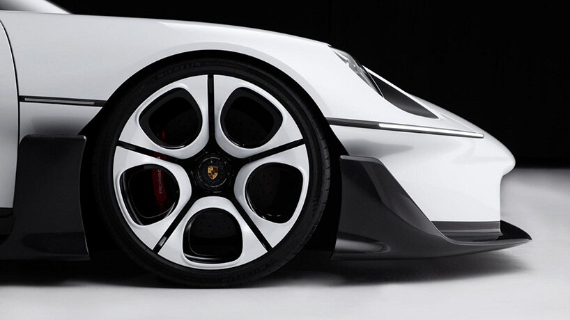 Колесо Mission S с рисунком по мотивам Porsche 928